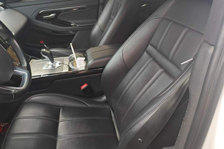 Used Land Rover Range Evoque 2020 249 PS R-DYNAMIC S Sport Edition Left Front Seat