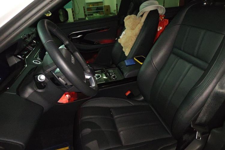 Used Land Rover Range Evoque 2020 249 PS R-DYNAMIC S Black Edition Sport Version Left Front Seat