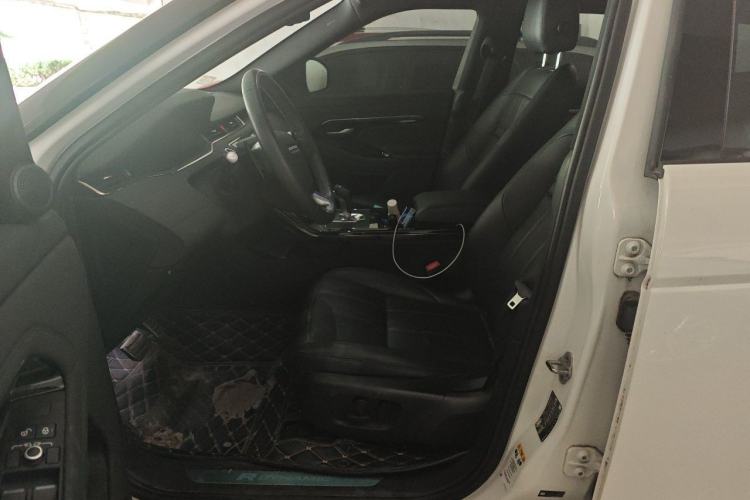 Used Land Rover Range Evoque 2020 249 PS R-DYNAMIC SE Sport Technology Edition Left Front Seat