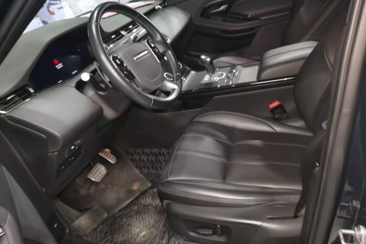 Used Land Rover Range Evoque 2020 249 PS R-DYNAMIC S Sport Edition Left Front Seat