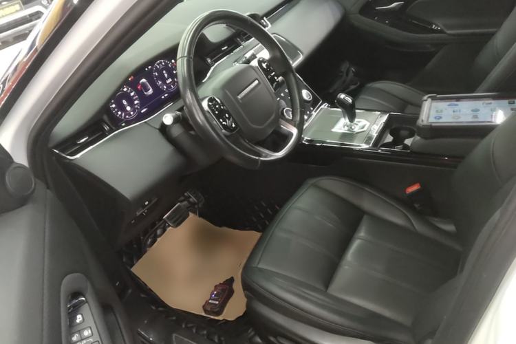 Used Land Rover Range Evoque 2020 249 PS R-DYNAMIC S Sport Edition Left Front Seat