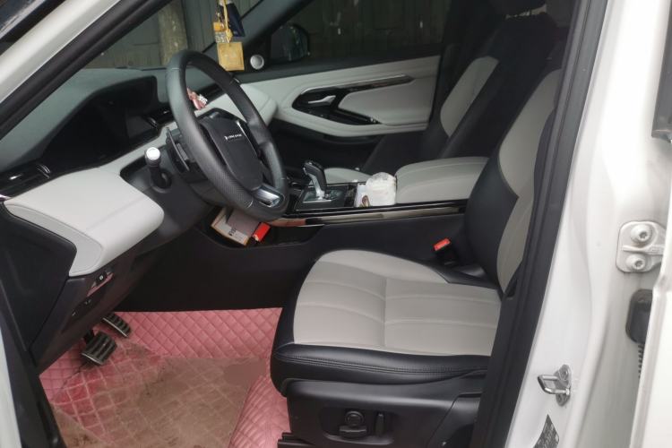 Used Land Rover Range Evoque 2020 249 PS R-DYNAMIC SE Sport Technology Edition Left Front Seat