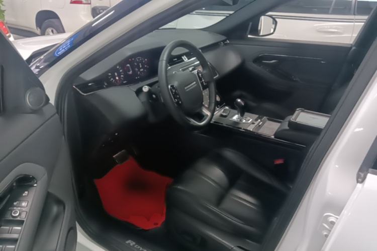 Used Land Rover Range Evoque 2020 249 PS R-DYNAMIC S Sport Edition Left Front Seat