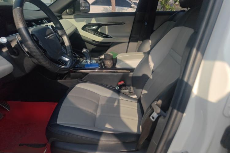 Used Land Rover Range Evoque 2020 249 PS R-DYNAMIC SE Sport Technology Edition Left Front Seat