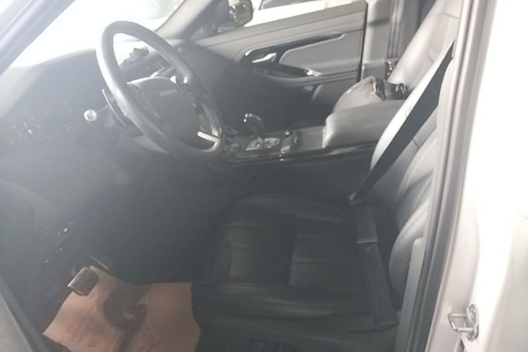 Used Land Rover Range Evoque 2020 249 PS R-DYNAMIC SE Sport Technology Edition Left Front Seat