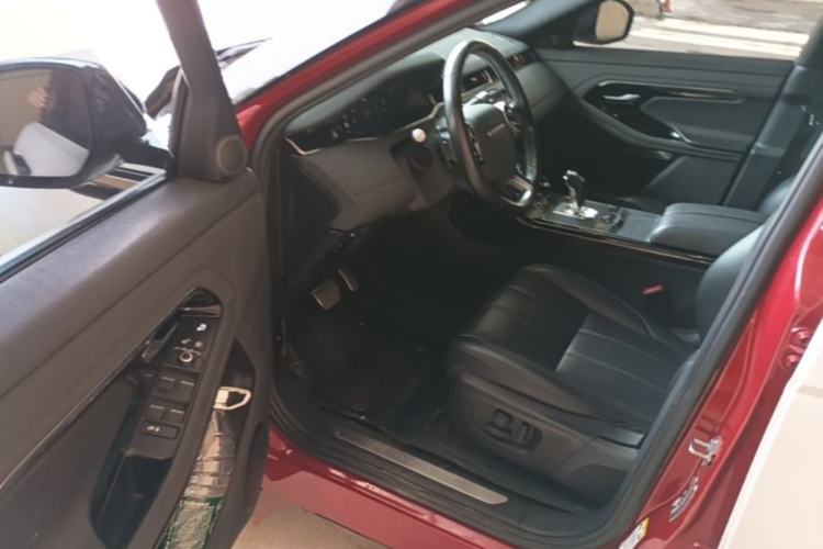 Used Land Rover Range Evoque 2020 249 PS R-DYNAMIC SE Sport Technology Edition Left Front Seat