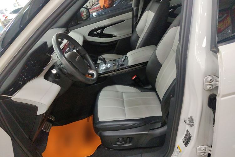 Used Land Rover Range Evoque 2020 249 PS R-DYNAMIC S Blackened Sport Technology Edition Left Front Seat