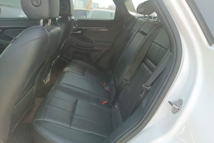 Used Land Rover Range Evoque 2020 249 PS R-DYNAMIC SE Sport Technology Edition Left Rear Seat