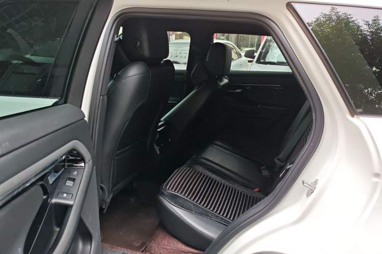 Used Land Rover Range Evoque 2020 249 PS R-DYNAMIC S Sport Edition Left Rear Seat
