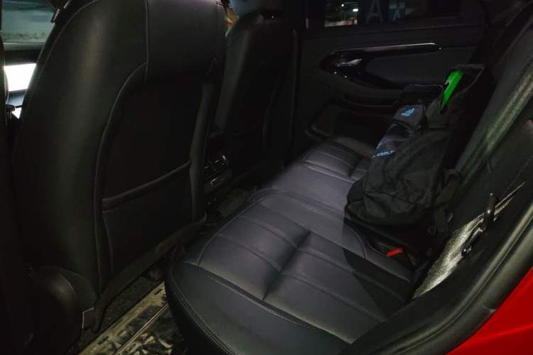 Used Land Rover Range Evoque 2020 249 PS R-DYNAMIC SE Sport Technology Edition Left Rear Seat