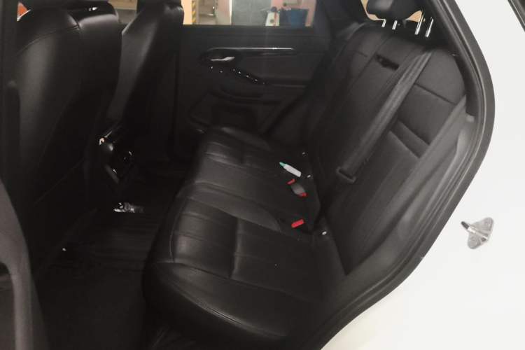 Used Land Rover Range Evoque 2020 249 PS R-DYNAMIC SE Sport Technology Edition Left Rear Seat