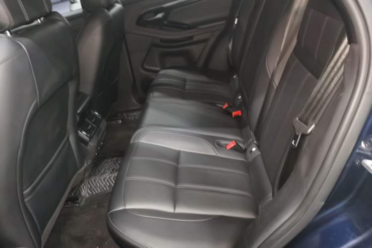 Used Land Rover Range Evoque 2020 249 PS R-DYNAMIC S Sport Edition Left Rear Seat