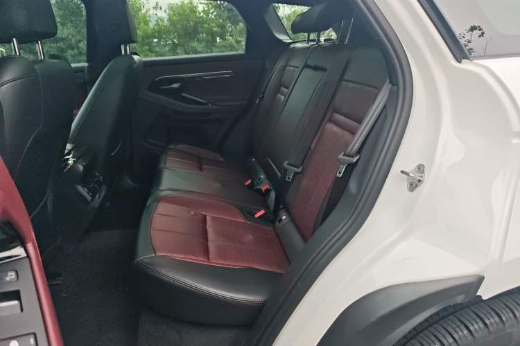 Used Land Rover Range Evoque 2020 249 PS R-DYNAMIC S Sport Edition Left Rear Seat