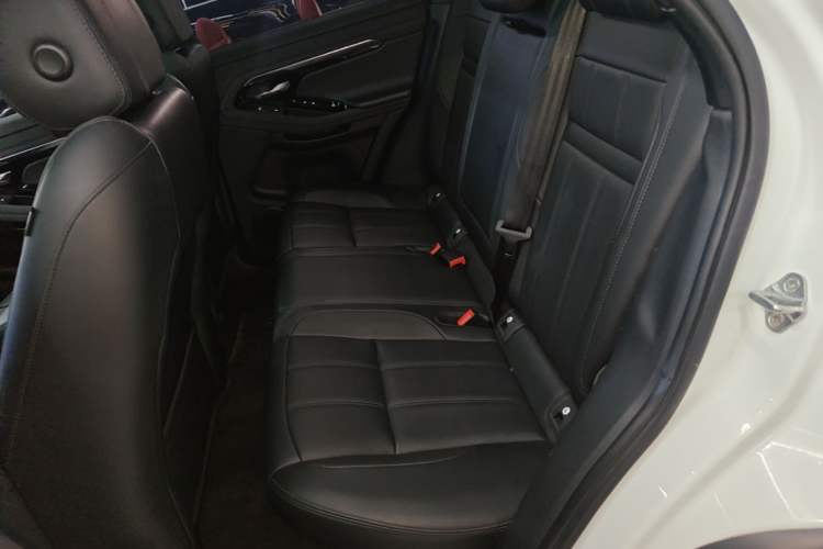 Used Land Rover Range Evoque 2020 249 PS R-DYNAMIC SE Sport Technology Edition Left Rear Seat
