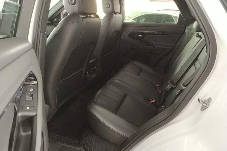 Used Land Rover Range Evoque 2020 249 PS R-DYNAMIC SE Sport Technology Edition Left Rear Seat
