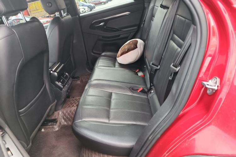 Used Land Rover Range Evoque 2020 249 PS R-DYNAMIC S Black Edition Sport Version Left Rear Seat