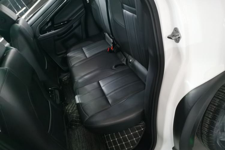 Used Land Rover Range Evoque 2020 249 PS R-DYNAMIC S Sport Edition Left Rear Seat