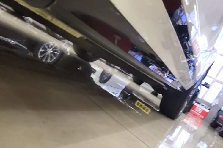 Used Land Rover Range Evoque 2020 249 PS R-DYNAMIC S Sport Edition Left Side Sill