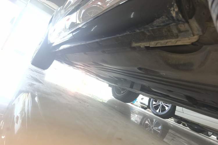 Used Land Rover Range Evoque 2020 249 PS R-DYNAMIC S Sport Edition Left Side Sill