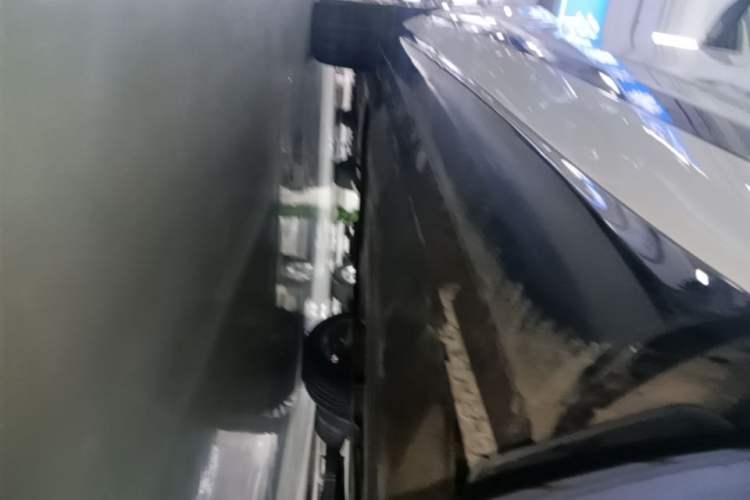 Used Land Rover Range Evoque 2020 249 PS R-DYNAMIC S Sport Edition Left Side Sill