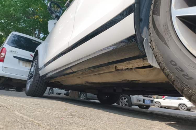 Used Land Rover Range Evoque 2020 249 PS R-DYNAMIC SE Sport Technology Edition Left Side Sill