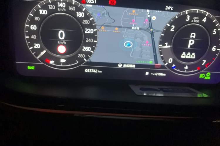 Used Land Rover Range Evoque 2020 249 PS R-DYNAMIC S Sport Edition Odometer Close Up