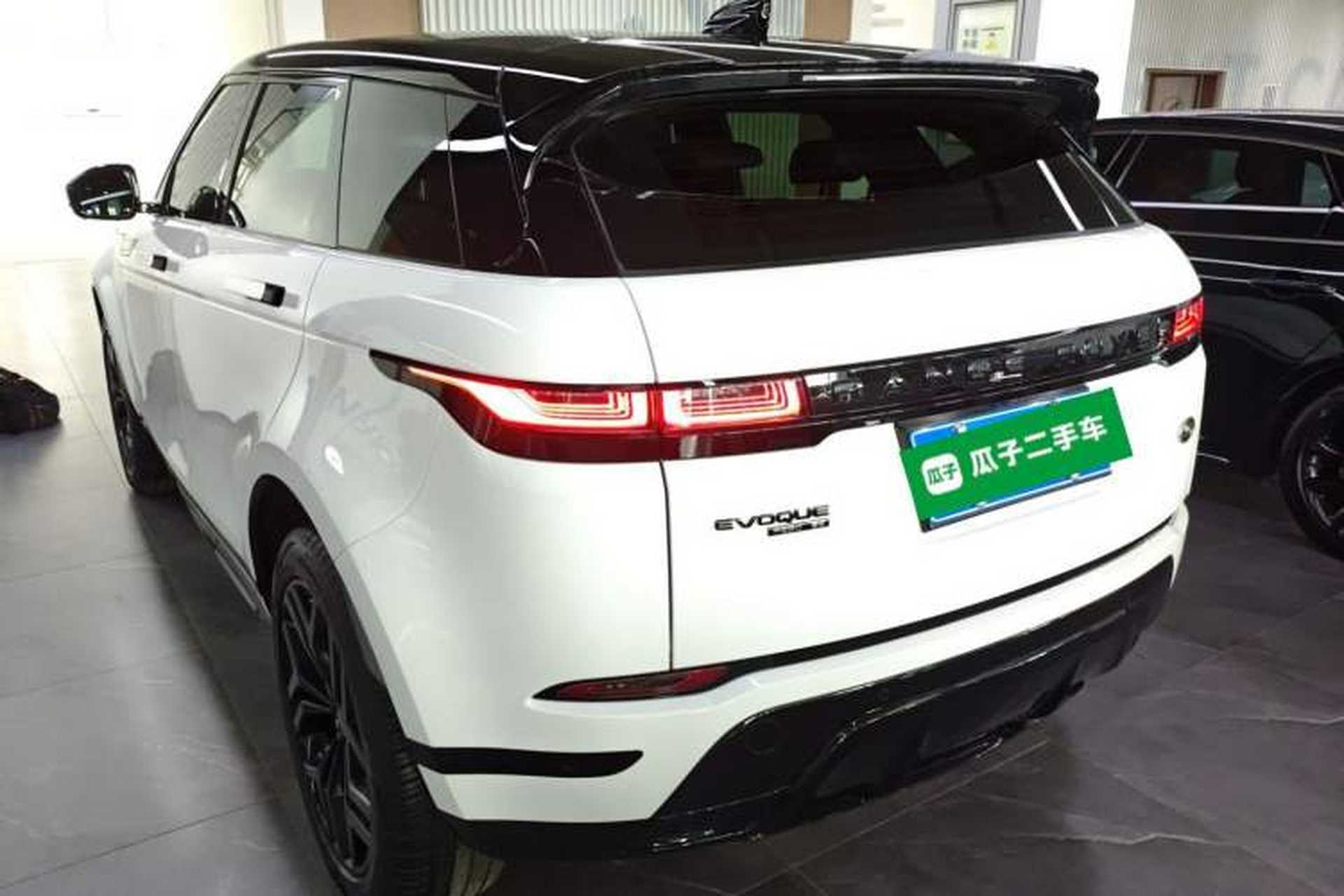 Used Land Rover Range Evoque 2020 249 PS R-DYNAMIC S Blackened Sport Technology Edition Rear Left 45 Deg