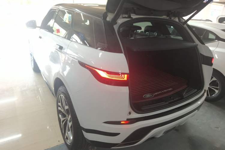 Used Land Rover Range Evoque 2020 249 PS R-DYNAMIC S Sport Edition Rear Left 45 Deg