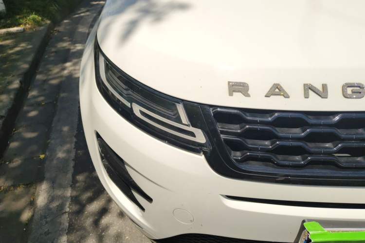 Used Land Rover Range Evoque 2020 249 PS R-DYNAMIC S Black Edition Sport Version Right Front Headlight