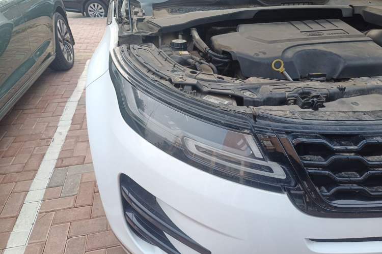 Used Land Rover Range Evoque 2020 249 PS R-DYNAMIC S First-Edition Sport Custom Edition Right Front Headlight
