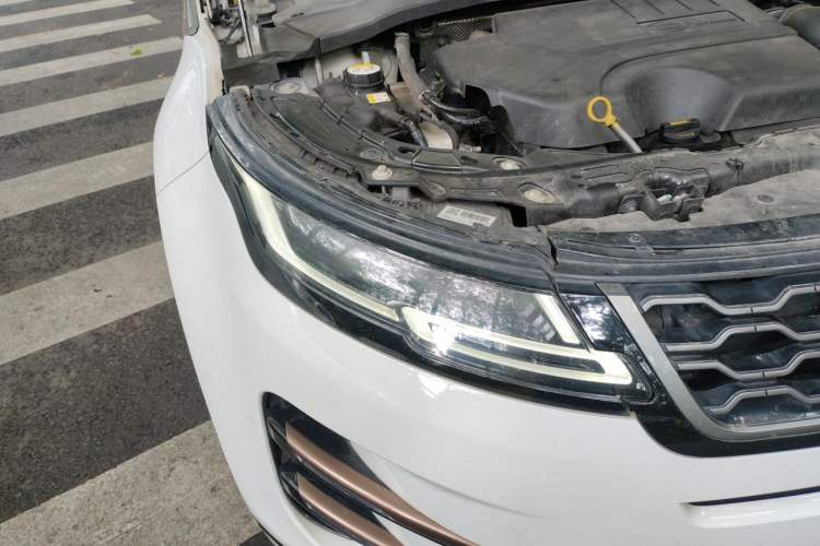 Used Land Rover Range Evoque 2020 249 PS R-DYNAMIC SE Sport Technology Edition Right Front Headlight
