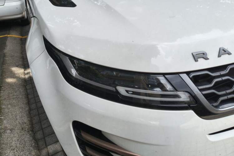 Used Land Rover Range Evoque 2020 249 PS R-DYNAMIC SE Sport Technology Edition Right Front Headlight