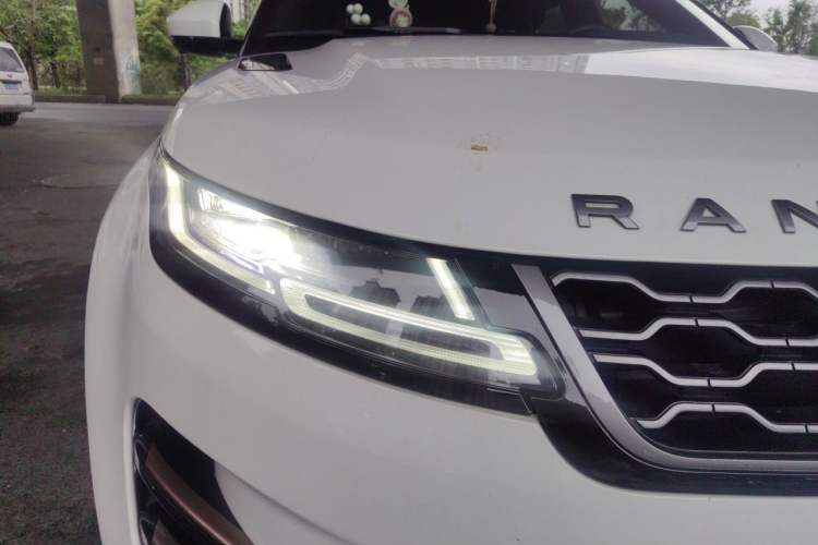 Used Land Rover Range Evoque 2020 249 PS R-DYNAMIC SE Sport Technology Edition Right Front Headlight