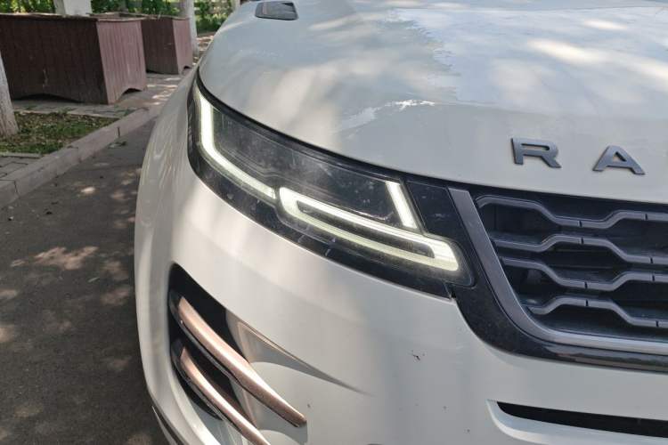 Used Land Rover Range Evoque 2020 249 PS R-DYNAMIC SE Sport Technology Edition Right Front Headlight