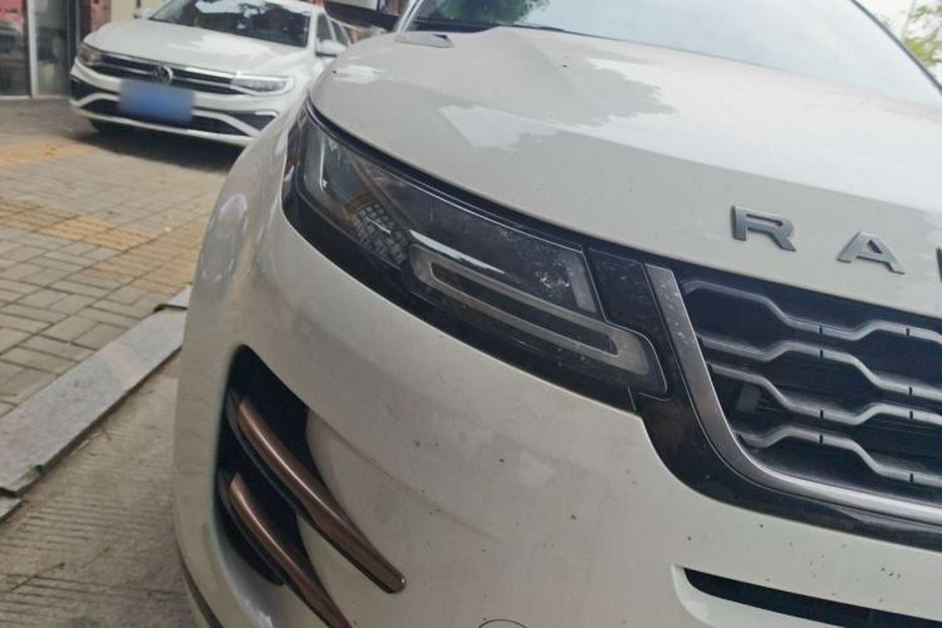 Used Land Rover Range Evoque 2020 249 PS R-DYNAMIC S Sport Edition Right Front Headlight