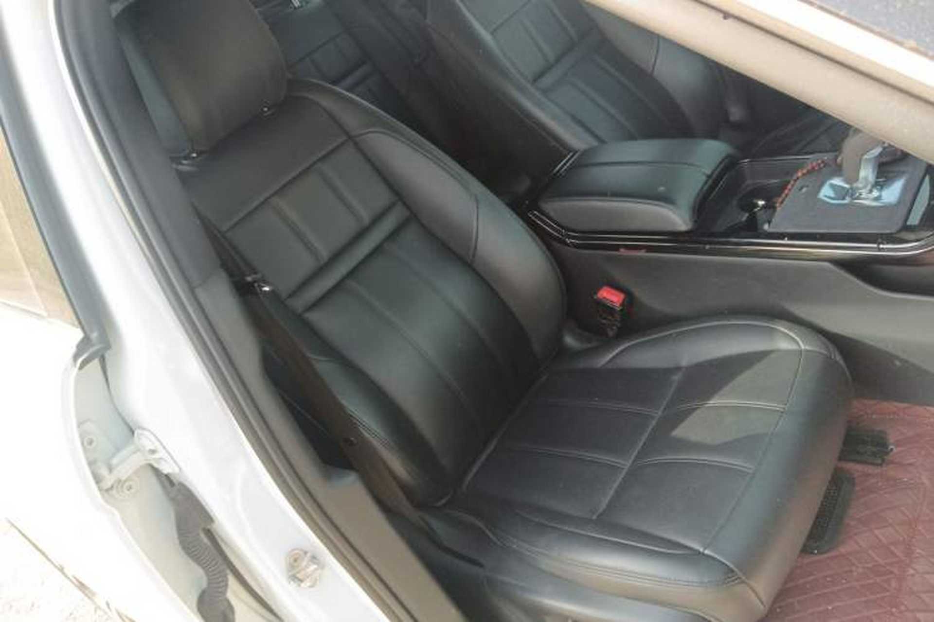 Used Land Rover Range Evoque 2020 249 PS R-DYNAMIC SE Sport Technology Edition Right Front Seat