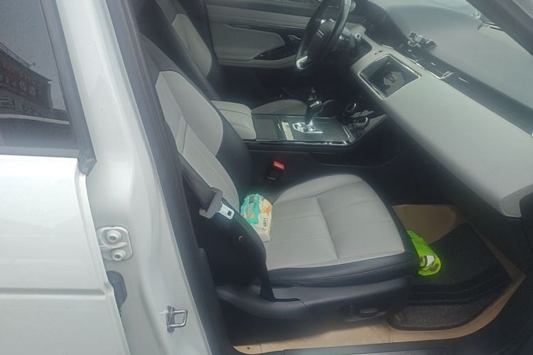 Used Land Rover Range Evoque 2020 249 PS R-DYNAMIC S Sport Edition Right Front Seat