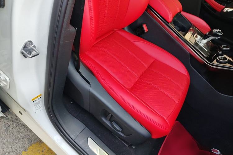 Used Land Rover Range Evoque 2020 249 PS R-DYNAMIC S First-Edition Sport Custom Edition Right Front Seat