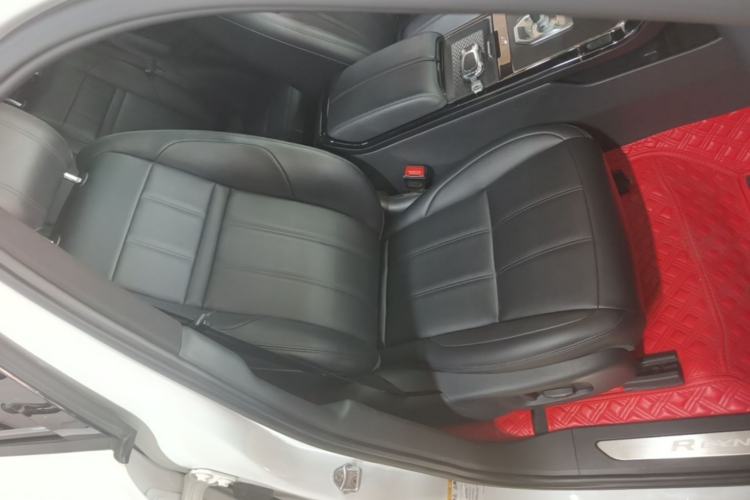 Used Land Rover Range Evoque 2020 249 PS R-DYNAMIC S Sport Edition Right Front Seat