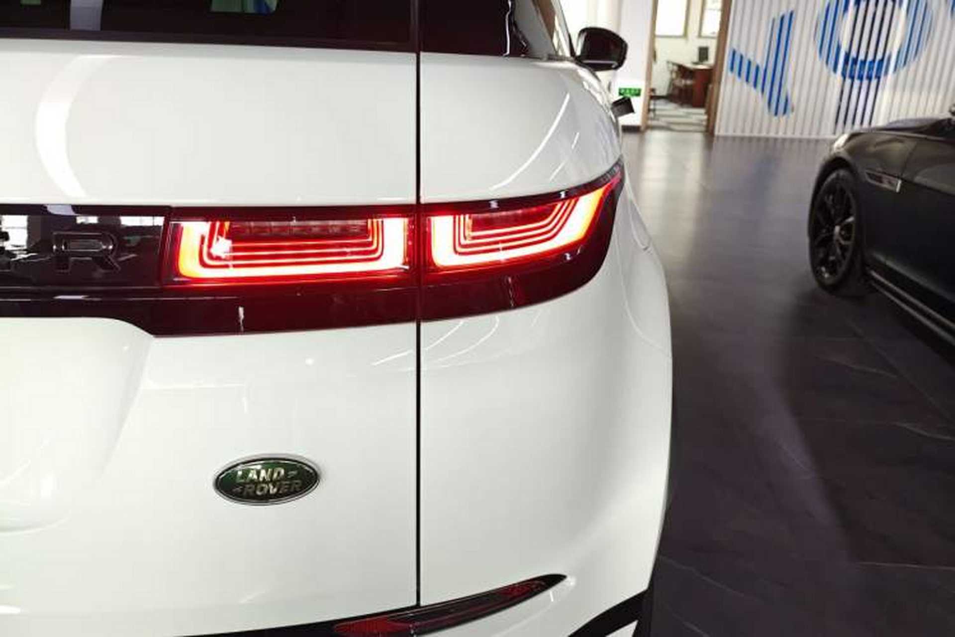 Used Land Rover Range Evoque 2020 249 PS R-DYNAMIC S Blackened Sport Technology Edition Right Rear Taillight