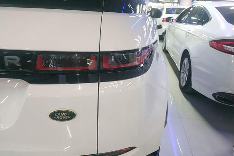 Used Land Rover Range Evoque 2020 249 PS R-DYNAMIC SE Sport Technology Edition Right Rear Taillight