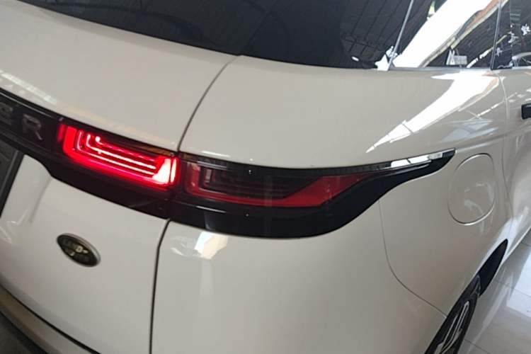 Used Land Rover Range Evoque 2020 249 PS R-DYNAMIC SE Sport Technology Edition Right Rear Taillight