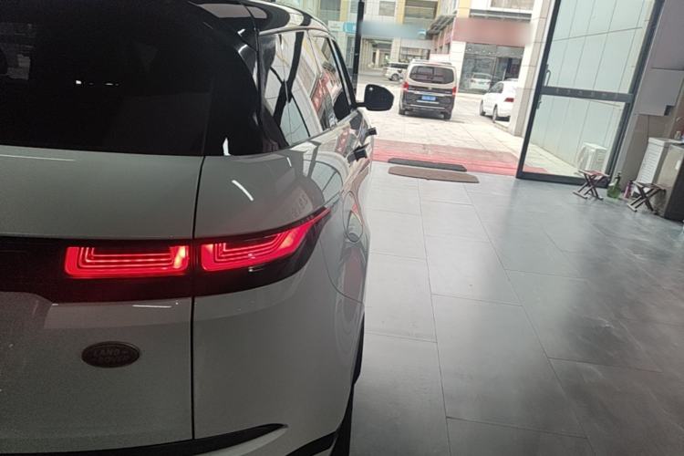 Used Land Rover Range Evoque 2020 249 PS R-DYNAMIC S Black Edition Sport Version Right Rear Taillight