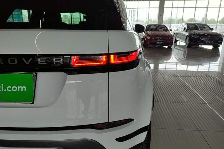 Used Land Rover Range Evoque 2020 249 PS R-DYNAMIC SE Sport Technology Edition Right Rear Taillight
