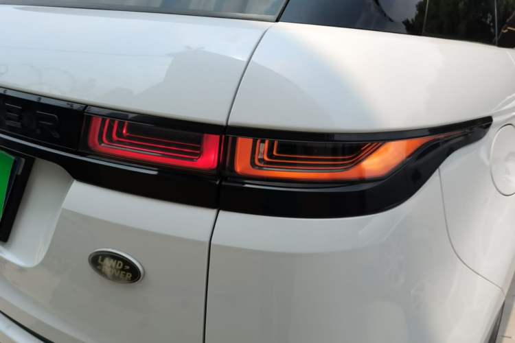 Used Land Rover Range Evoque 2020 249 PS R-DYNAMIC S Black Edition Sport Version Right Rear Taillight
