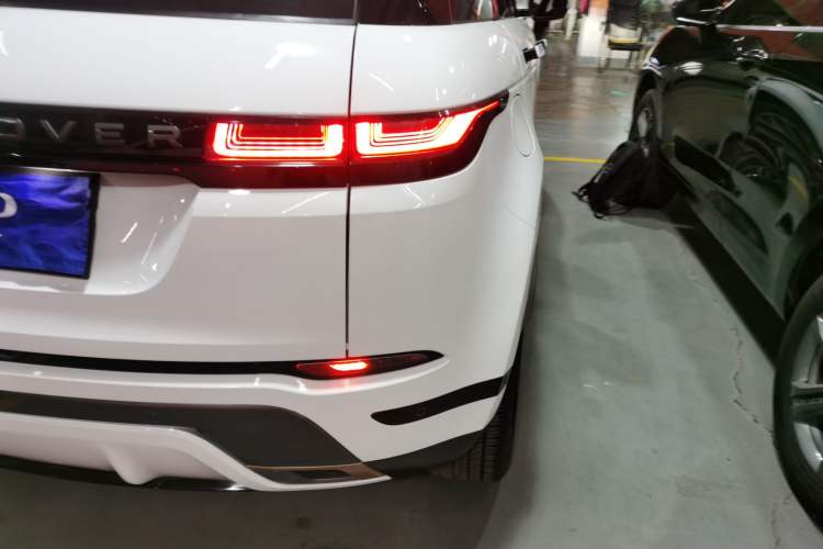 Used Land Rover Range Evoque 2020 249 PS R-DYNAMIC S Sport Edition Right Rear Taillight