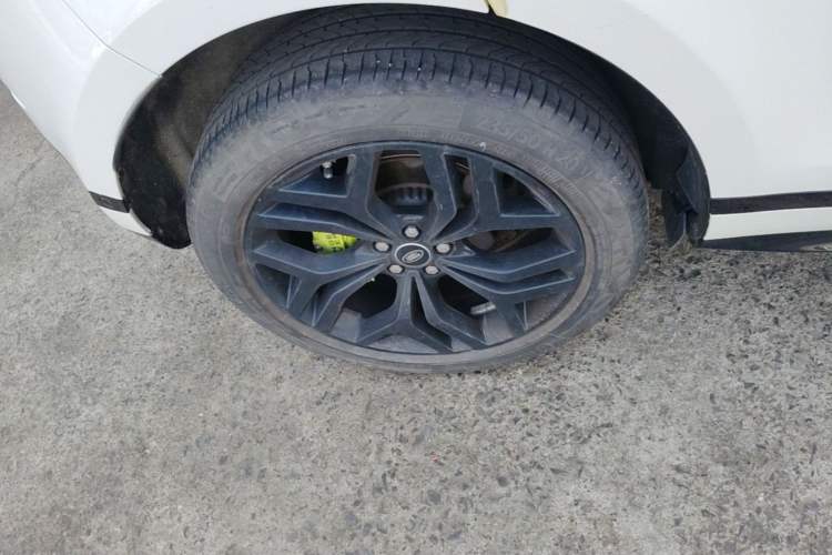 Used Land Rover Range Evoque 2020 249 PS R-DYNAMIC S First-Edition Sport Custom Edition Right Rear Wheel Hub