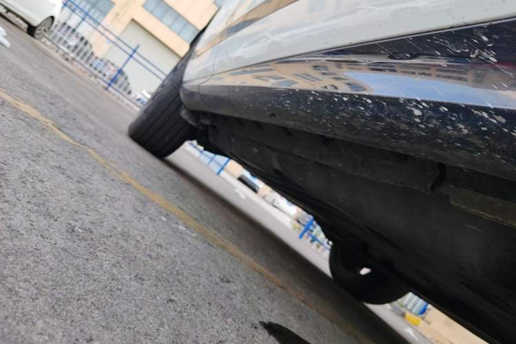 Used Land Rover Range Evoque 2020 249 PS R-DYNAMIC S First-Edition Sport Custom Edition Right Side Sill