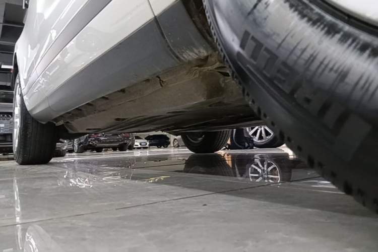 Used Land Rover Range Evoque 2020 249 PS Youth Edition Right Side Sill