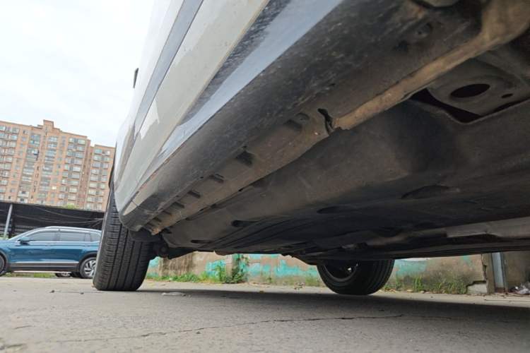 Used Land Rover Range Evoque 2020 249 PS R-DYNAMIC SE Sport Technology Edition Right Side Sill